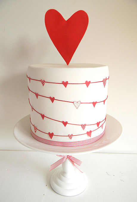 love-themed-wedding-cake-ideas-04