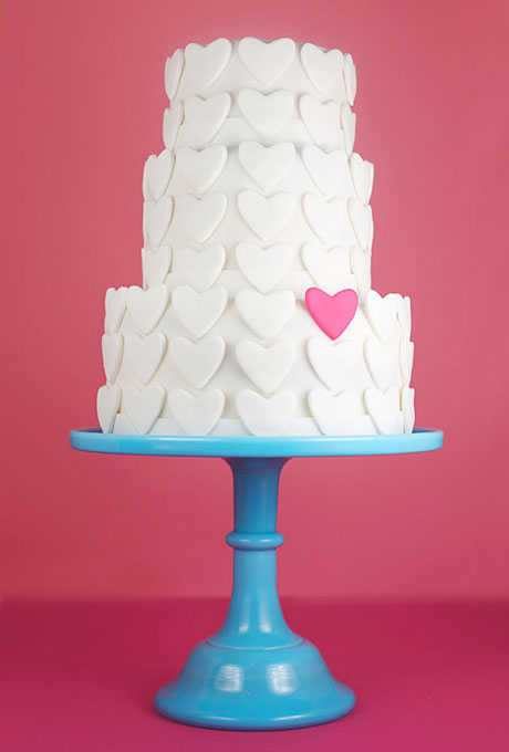 love-themed-wedding-cake-ideas-07