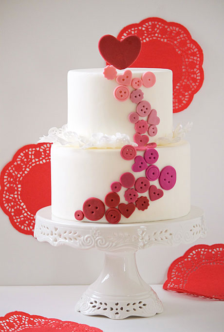 love-themed-wedding-cake-ideas-12